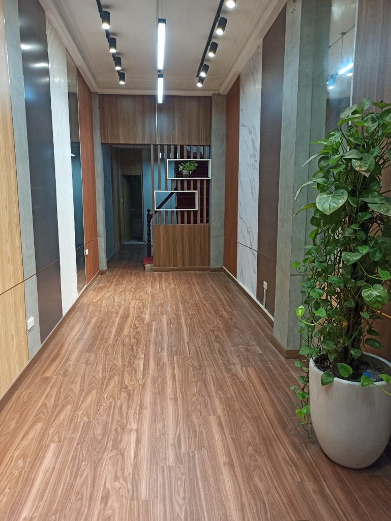 BÁN NHÀ MẶT PHỐ KINH DOANH ĐƯỜNG LÁNG