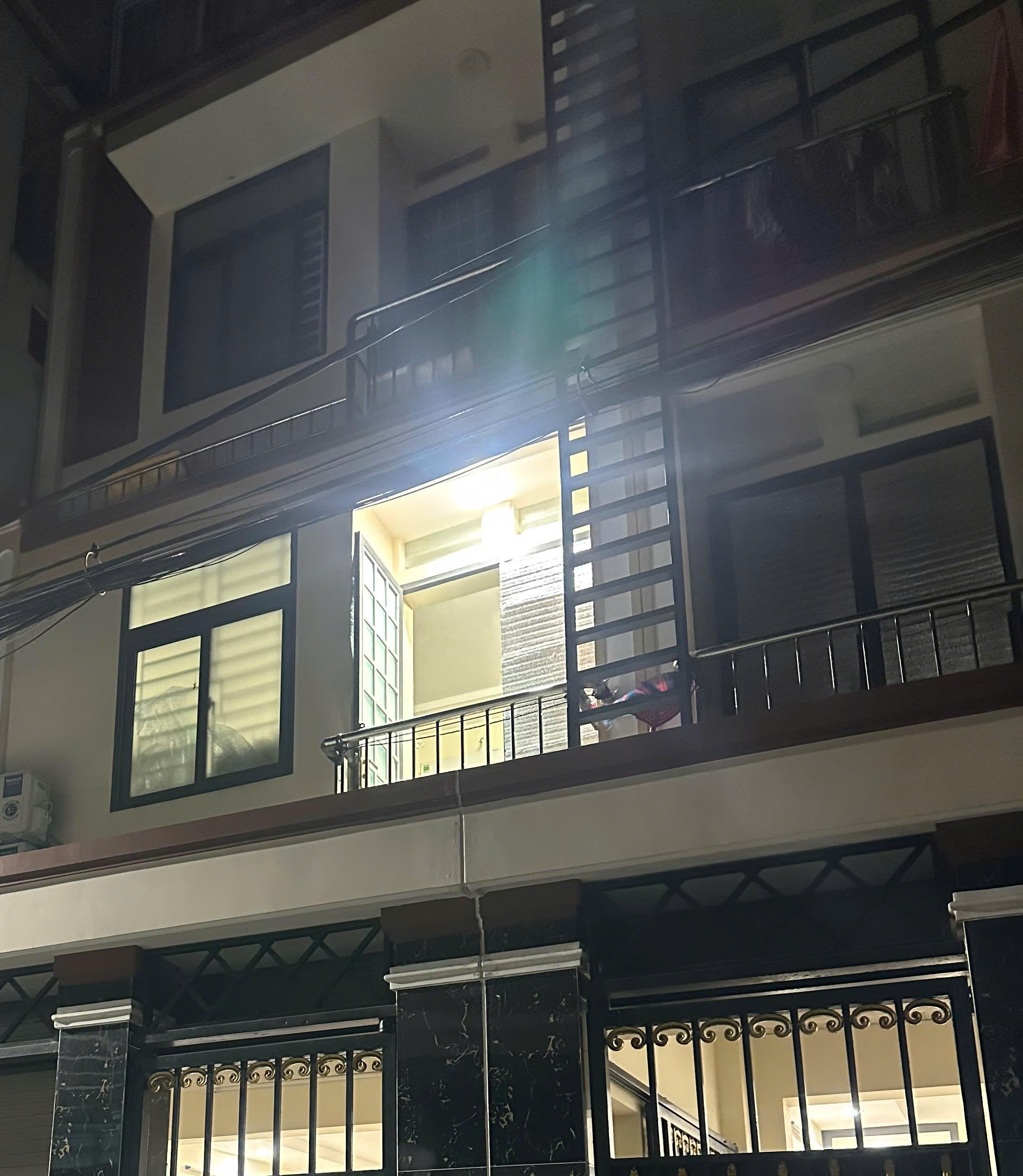 CĂN HỘ DỊCH VỤ DÒNG TIỀN KHỦNG ỔN ĐỊNH - DT 4.9 x 18m - chỉ 8.5 tỷ, sổ hồng chính chủ