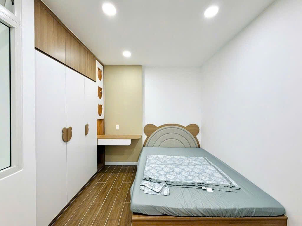 3 CĂN RA MẶT TIỀN PHÚ NHUẬN - Giáp Quận 1 GIÁ : 8,680TỶ - Thương Lượng