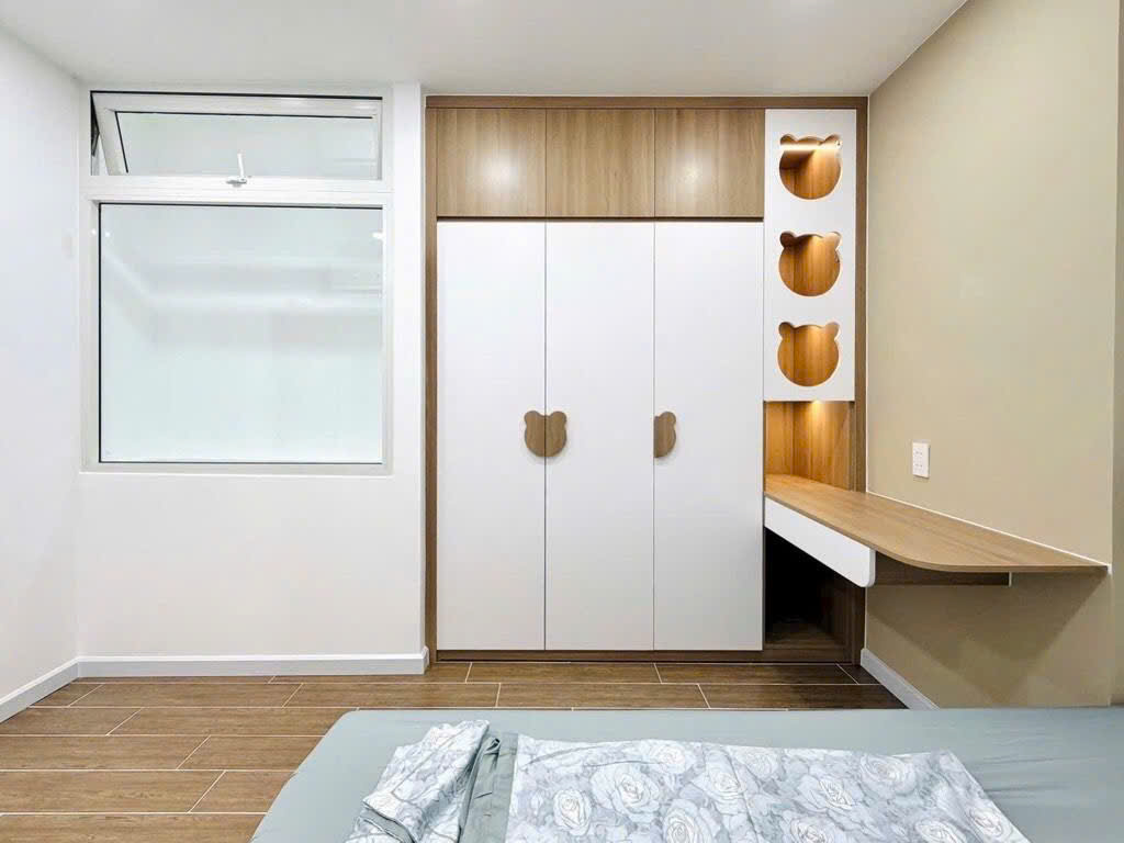 3 CĂN RA MẶT TIỀN PHÚ NHUẬN - Giáp Quận 1 GIÁ : 8,680TỶ - Thương Lượng