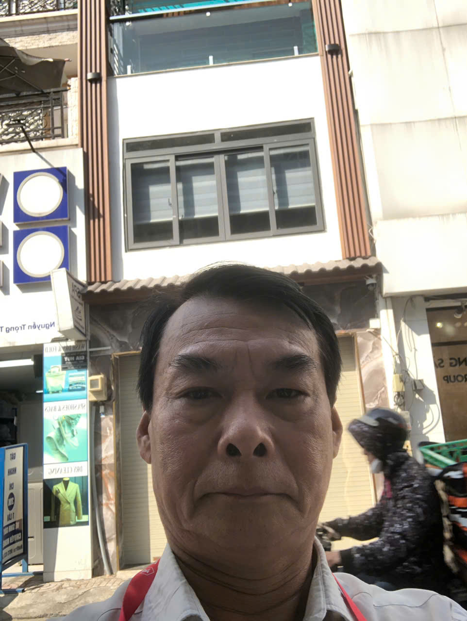 MẶT TIỀN KINH DOANH  - PHƯỜNG CẦU KIỆU - TRUNG TÂM SG - NHÀ ĐẸP 3 TẦNG