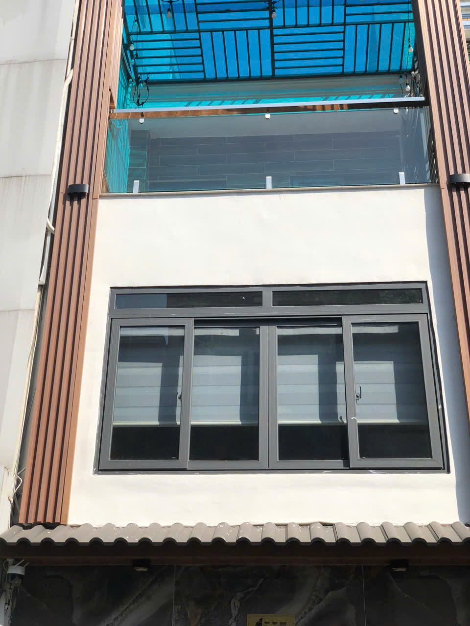 MẶT TIỀN KINH DOANH  - PHƯỜNG CẦU KIỆU - TRUNG TÂM SG - NHÀ ĐẸP 3 TẦNG