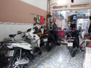 2 MẶT ĐƯỜNG XE HƠI TRƯỚC SAU THOÁNG MÁT- KHU VIP GẦN UBND PHÚ NHUẬN