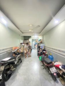 SIÊU PHẨM NGAY KHU ẨM THỰC PHAN XÍCH LONG, HẺM XE TẢI, CÓ CHỖ ĐẬU Ô TÔ GẦN NHÀ, DÒNG TIỀN KHỦNG 30TR/THÁNG, VUÔNG VỨC A4, MỚI ĐẸP