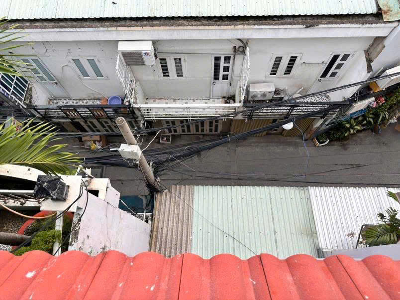 Bán nhà đường Nguyễn Văn Quỳ, quận 7, diện tích 4 x 15 m, 1 trệt 4 lầu, giá 6,9 tỷ