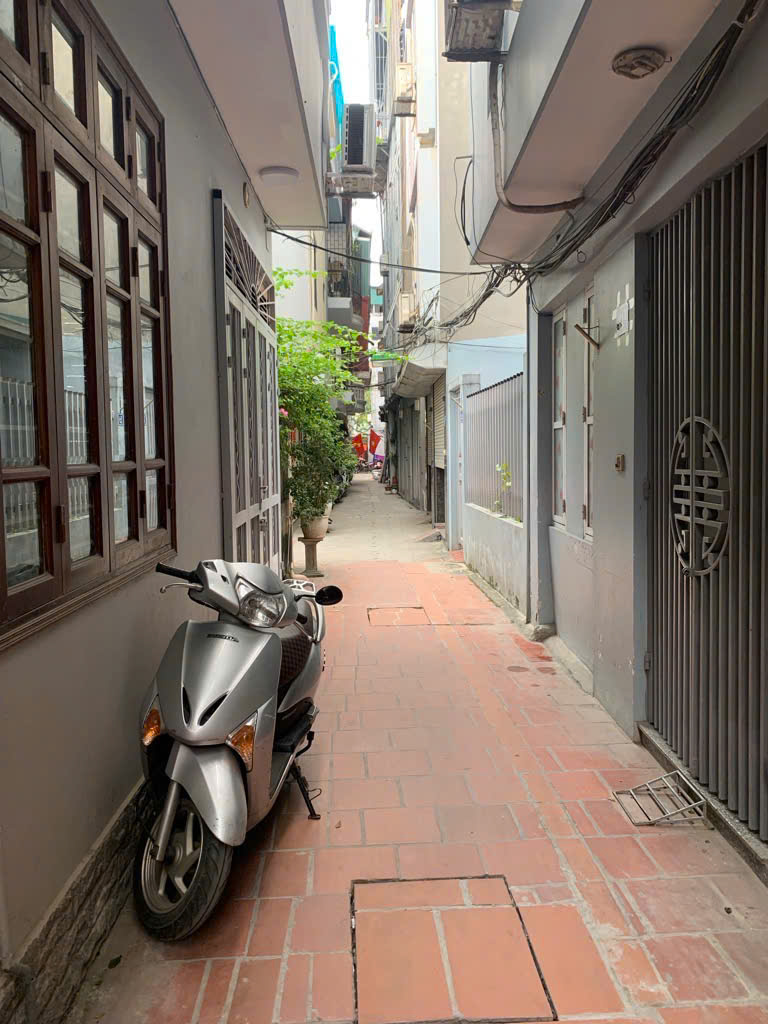 Bán nhà ngõ 34 Văn Cao Ngõ Mecedes tránh nhau 40m giá 7.6 tỷ