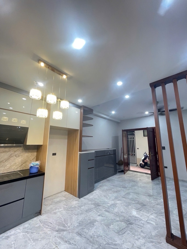 Bán nhà phố Văn Cao ngõ VF3 đánh võng 41m giá nhỉnh 7.5 tỷ