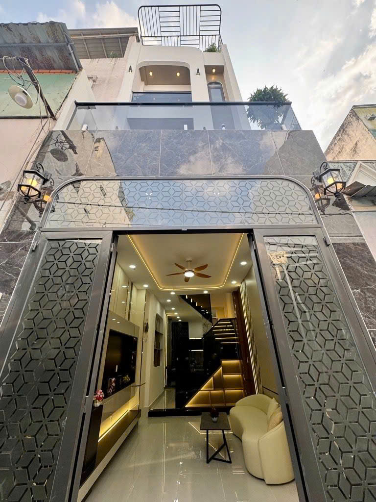 Nhà 4 tầng Thạnh Thông Tây, gần công viên, 4 phòng ngủ, giá 5.95 tỷ, Gò Vấp