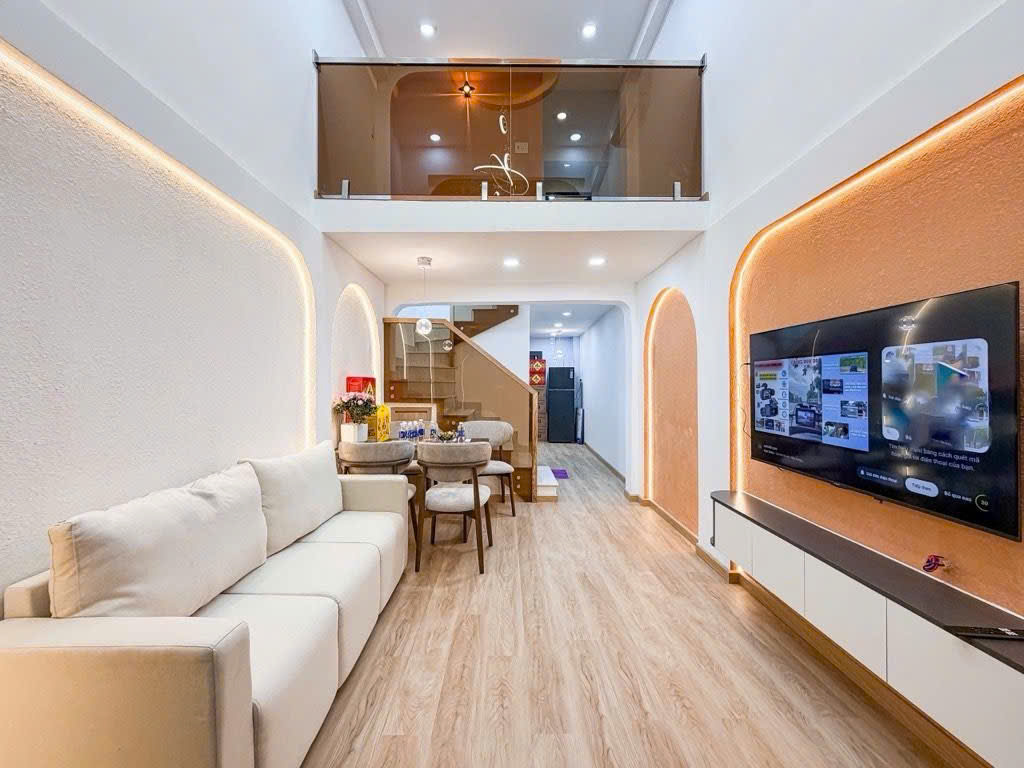 Bán nhà VIP Bình Thạnh - Ngay hàng xanh - nhà mới vào ở ngay