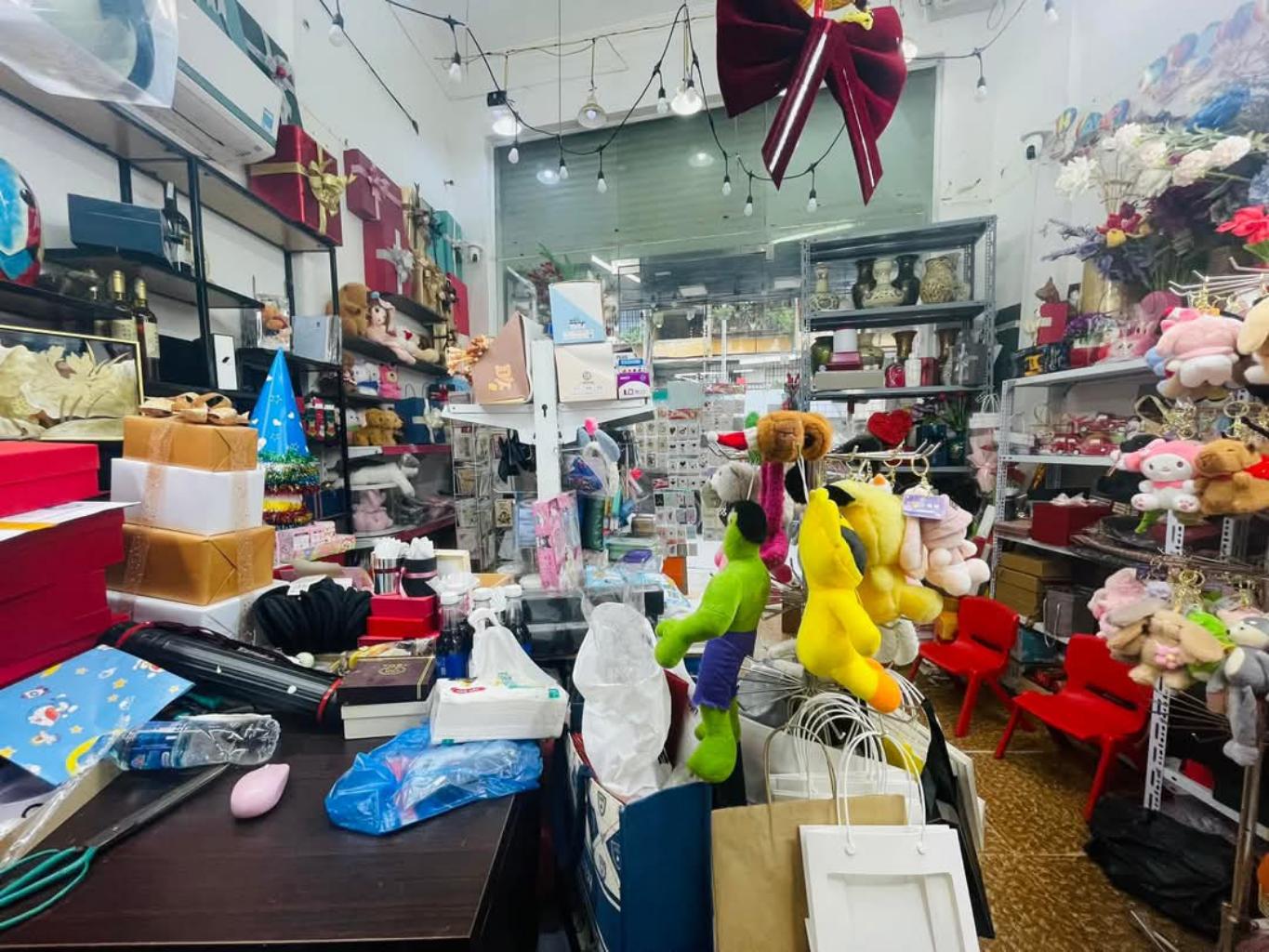 MẶT PHỐ NÚI TRÚC - VIP BA ĐÌNH - VỈA HÈ - KINH DOANH BẤT CHẤP NGÀY ĐÊM.