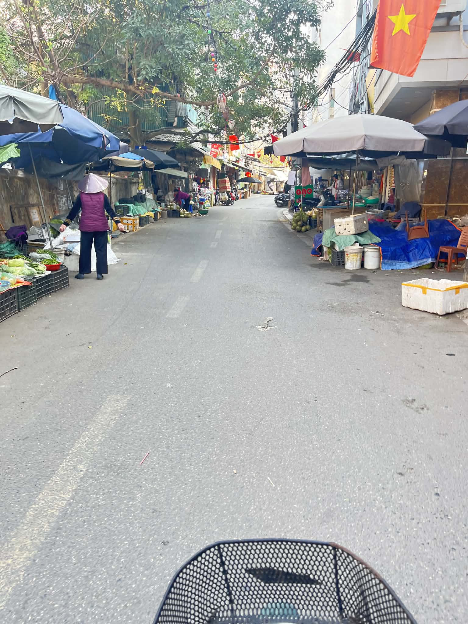 BẤN NHÀ 5 TẦNG LÔ GÓC THANG YÊN NGHĨA HÀ ĐÔNG