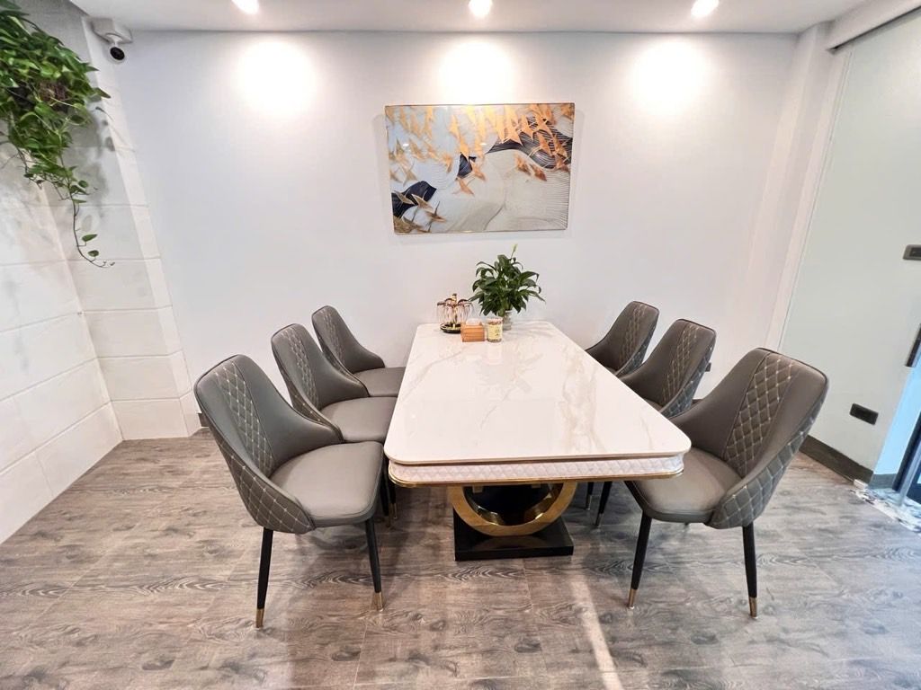 Nhà đẹp Việt Hưng – Chủ tự xây 2019, gara ô tô, 4 phòng ngủ, cực thoáng – Giá 15.8 tỷ