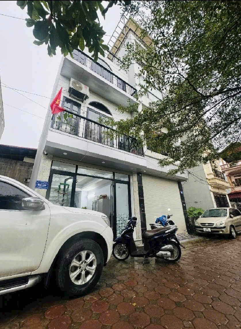 Hiếm có Phúc Lợi: Nhà 5 tầng thang máy, ô tô đỗ cửa, full nội thất giá chỉ 7,25 tỷ