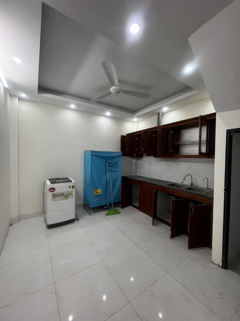 BÁN NHÀ NGÔ QUYỀN, VỊ TRÍ ĐẸP, 33m2, 8.55tỷ