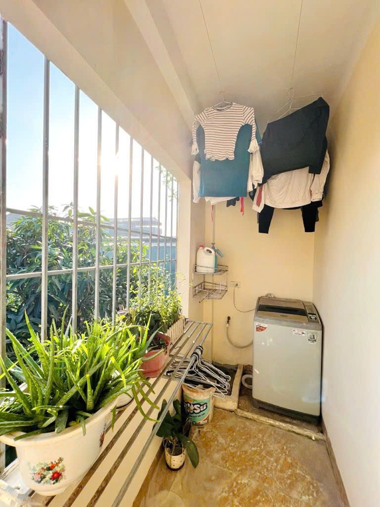 NHÀ MỚI KÍNH KOONG - SERRI 5 CĂN LIỀN KỀ