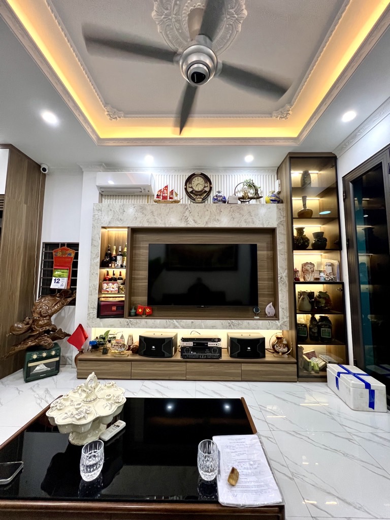 NHÀ ĐẸP Ở NGAY - LÔ GÓC - KINH DOANH - Ô TÔ QUA NHÀ - TIỀM NĂNG TĂNG GIÁ C