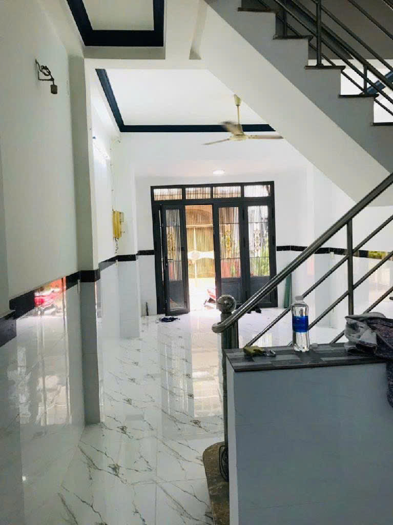 NHÀ ĐƯỜNG DIÊN HỒNG - ĐANG CHO THUÊ 13TR/THÁNG - GẦN CHỢ BÀ CHIỂU - XE HƠI TỚI NHÀ - KHU DÂN TRÍ - GIẢ CHỈ NHỈNH 9 TỶ