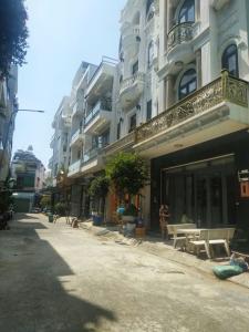 Bán nhà 4 tầng Hồ Văn Long Tân Tạo, hẽm 8m, giá 6,5 tỷ