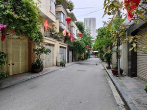 Bán nhà phố Cộng Hòa – Thanh Trì 30 m2 5 tầng gần ô tô còn rất mới sẵn sàng ở ngay