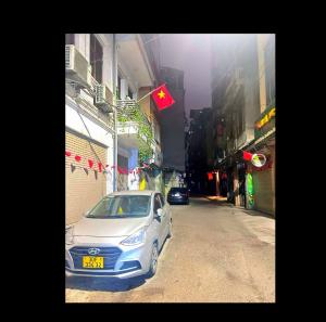 Hàng Hiếm. Bán nhà phố Cự Lộc giá chỉ bằng căn hộ 2PN- ô tô đỗ cửa