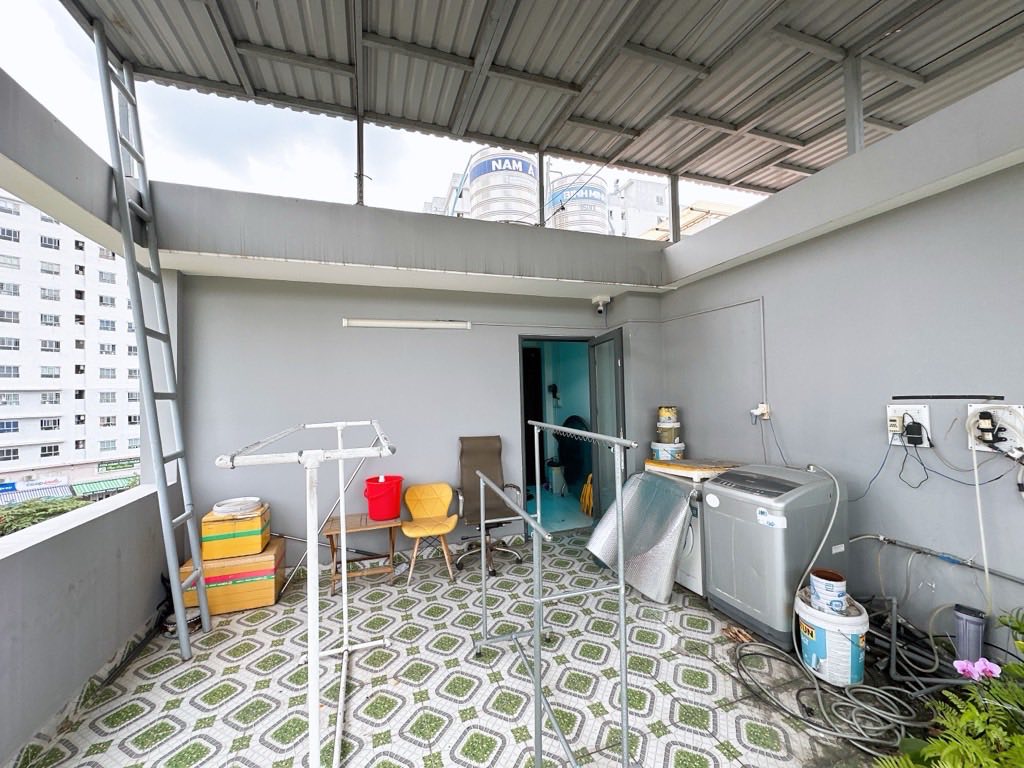 Nhà bán Thủ Đức - 4 tầng BTCT - Hẻm xe hơi tránh - Chỉ nhỉnh 8 tỷ