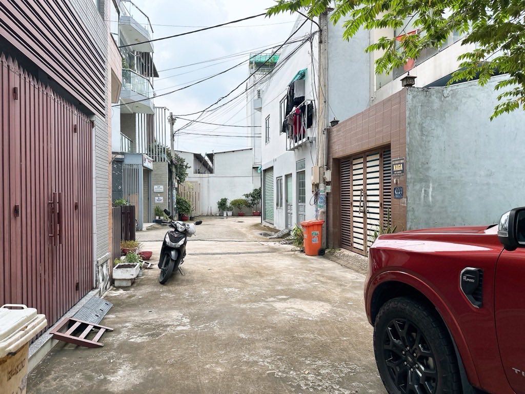 Nhà bán Thủ Đức - 4 tầng BTCT - Hẻm xe hơi tránh - Chỉ nhỉnh 8 tỷ