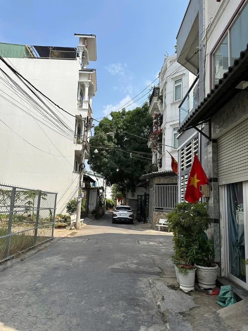 Nhà bán Trường Thọ - 54m2 - tặng nội thất - chỉ nhỉnh 8 tỷ