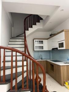 BÁN NHÀ MỚI KEENG GIÁ RẺ  35m2, 5 TẦNG, LH 0389387353