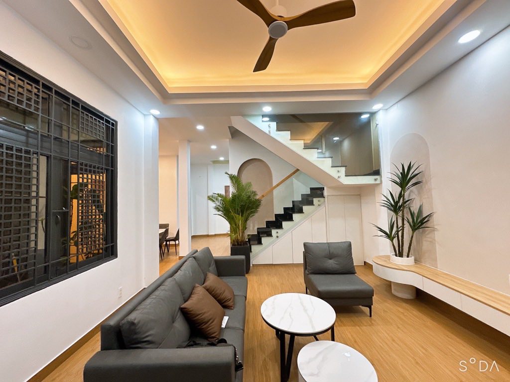 Nhà bán Giáp quận 2- cạnh đô thị - chỉ 10 tỷ