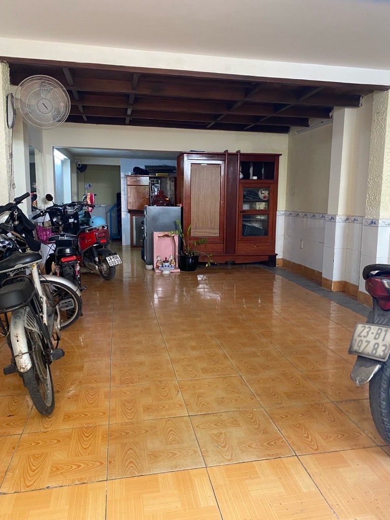 Bán nhà - Hiệp Bình Chánh -50m2 - 3 tầng BTCT - chỉ nhỉnh 5 tỷ