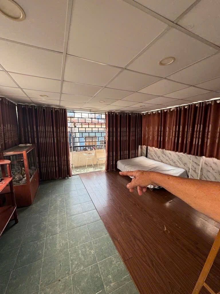 BÁN NHÀ GẤP - TÂN BÌNH - NHÀ ĐẸP DIỆN TÍCH CHUẨN CHỈ XÁCH VALY VÀO Ở THÔI