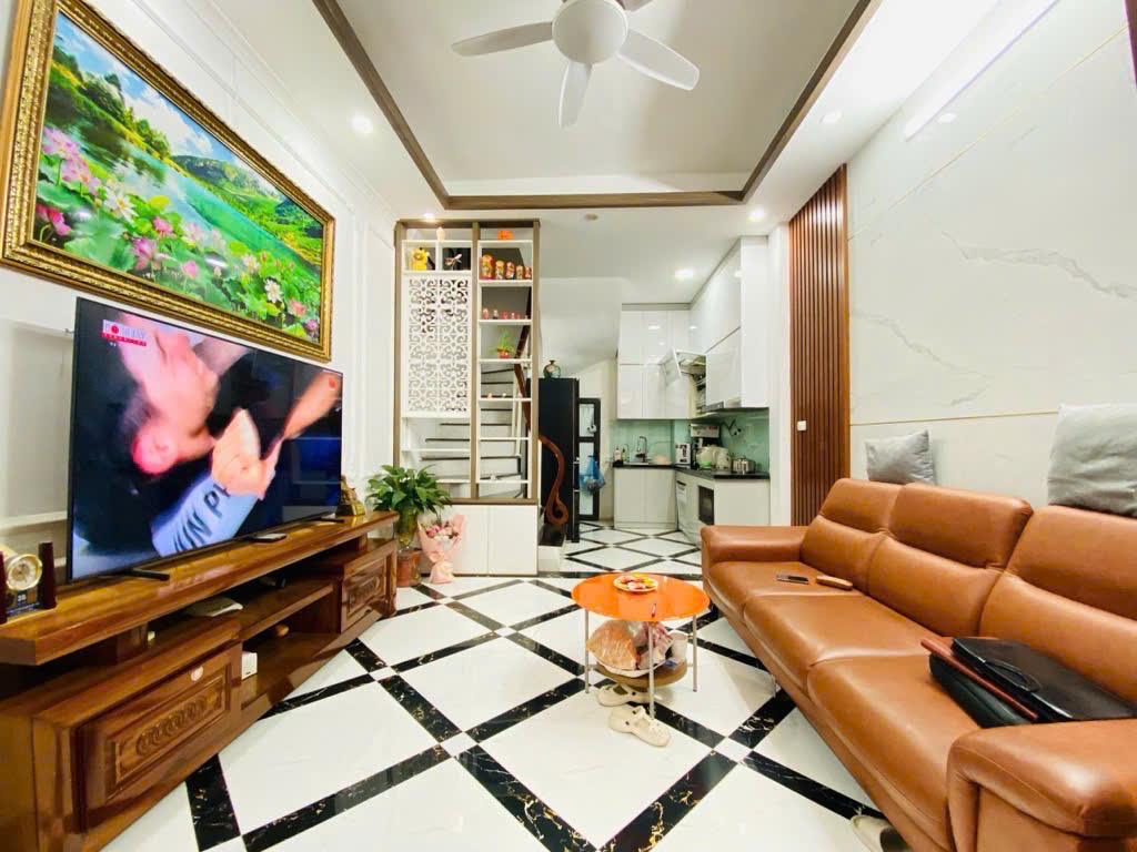 Nhà đẹp Nguyễn Viết Xuân 48m 4 tầng 14.8 tỷ 