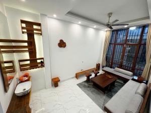 Bán nhà Khương trung 52m 5 tầng 9.9 tỷ