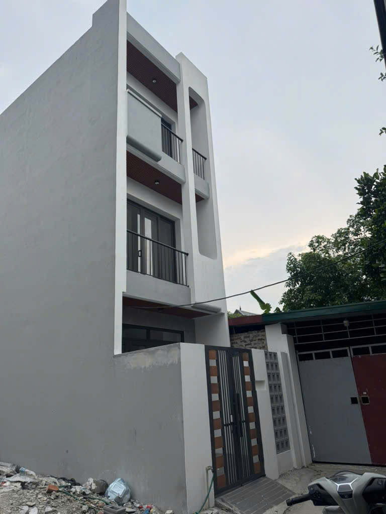 BÁN NHÀ 3 Tầng Bắc Hồng- Đông Anh- 4 Tỷ