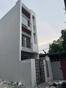 BÁN NHÀ 3 Tầng Bắc Hồng- Đông Anh- 4 Tỷ