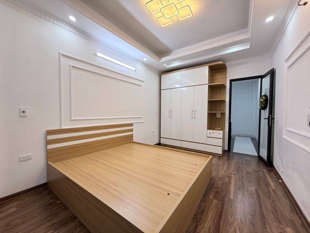 NHÀ ĐẸP MỚI PHÚC LỢI - 5 TẦNG - FULL NỘI THẤT - Ở NGAY