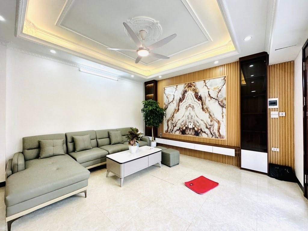 THẠCH BÀN - OTO TRÁNH ĐỖ NGÀY ĐÊM - KINH DOANH - THANG MÁY