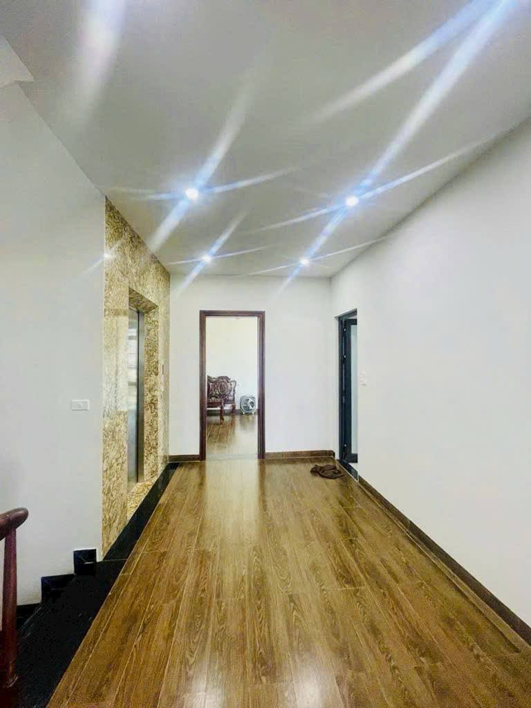 BỒ ĐỀ - 90M2 - 7 TẦNG - LÔ GÓC - 2 MẶT TIỀN - VIEW HỒ