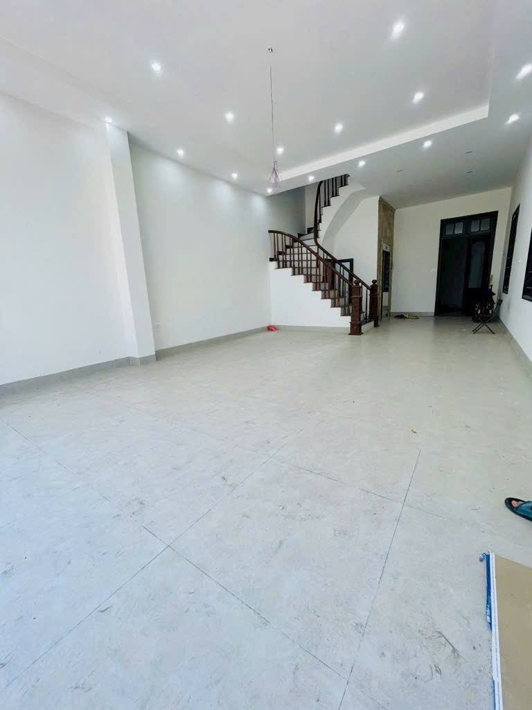 BỒ ĐỀ - 90M2 - 7 TẦNG - LÔ GÓC - 2 MẶT TIỀN - VIEW HỒ