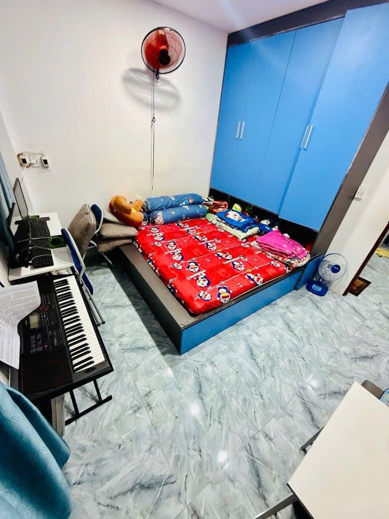 Bán nhà hẻm rộng Quận 4, 3 Tầng, 25.7m2, Giá chỉ 3,5 Tỷ.