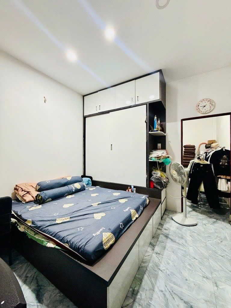 Bán nhà Đoàn Văn Bơ, Quận 4, 25.8M2, 3 Tầng, Giá 3.5 tỷ