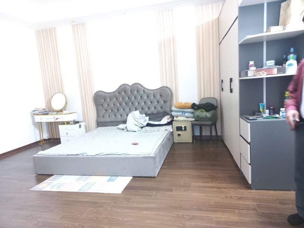 Nhà hiếm Phú Mỹ full 5tầng , oto đỗ cổng