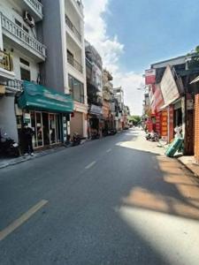 NGUYỄN ĐỨC CẢNH HƠN 9 TỶ Ô TÔ TRÁNH – LÔ GÓC 2 MẶT TIỀn