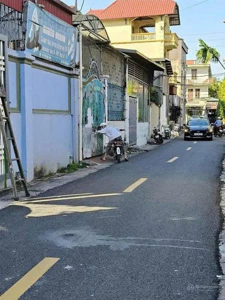 THÚY LĨNH 10M RA ĐƯỜNG OTO 100M2 3 TẦNG GẦN 8 TỶ