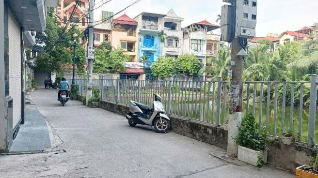 TỌA LẠC NGAY MẶT PHỐ GIÁP BÁT 100M2 4 TẦNG