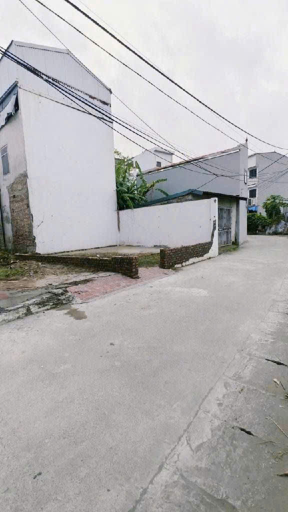 Bán đất tại trung tâm thôn 3 Vạn Phúc Nam Phù  - ngõ ô tô tránh vào tận đất 40m nhỉnh 4 Tỉ.