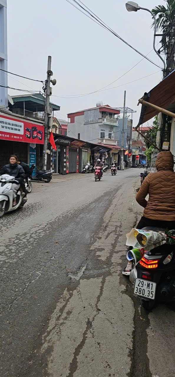 Bán đất tại trung tâm thôn 3 Vạn Phúc Nam Phù  - ngõ ô tô tránh vào tận đất 40m nhỉnh 4 Tỉ.