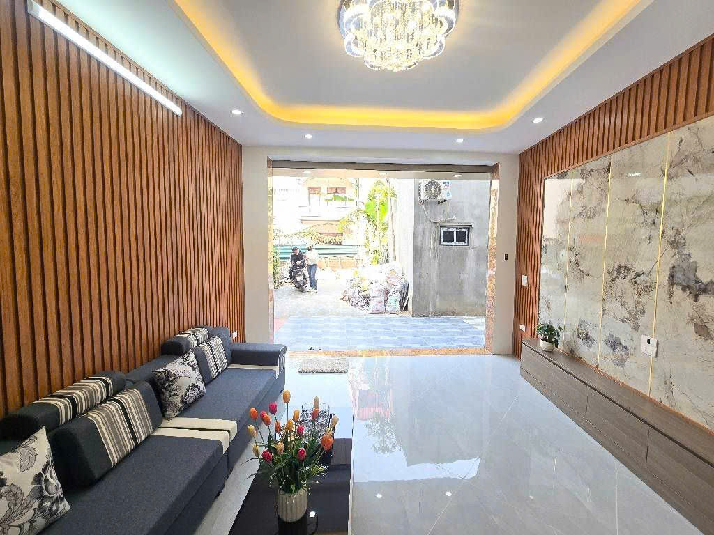 *** Bán nhà mới xây cực chất tại Đông Mỹ  diện tích 45m quá hợp lý - vài bước chân phố.