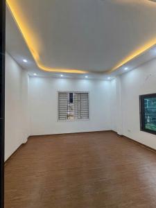 Bán nhà lô góc tại Vạn 3 Nam Phù, nhà mới xây 40m giá nhỉnh 4 Tỉ.