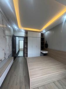 *** Bán nhà mới mới xây nội thất mới cứng tại Đông Mỹ 48m 5 tầng